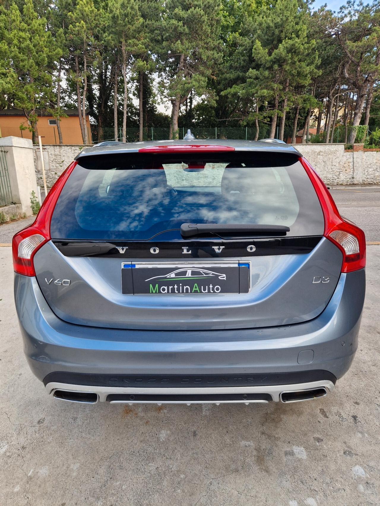 Volvo V60 Cross Country D3 Momentum