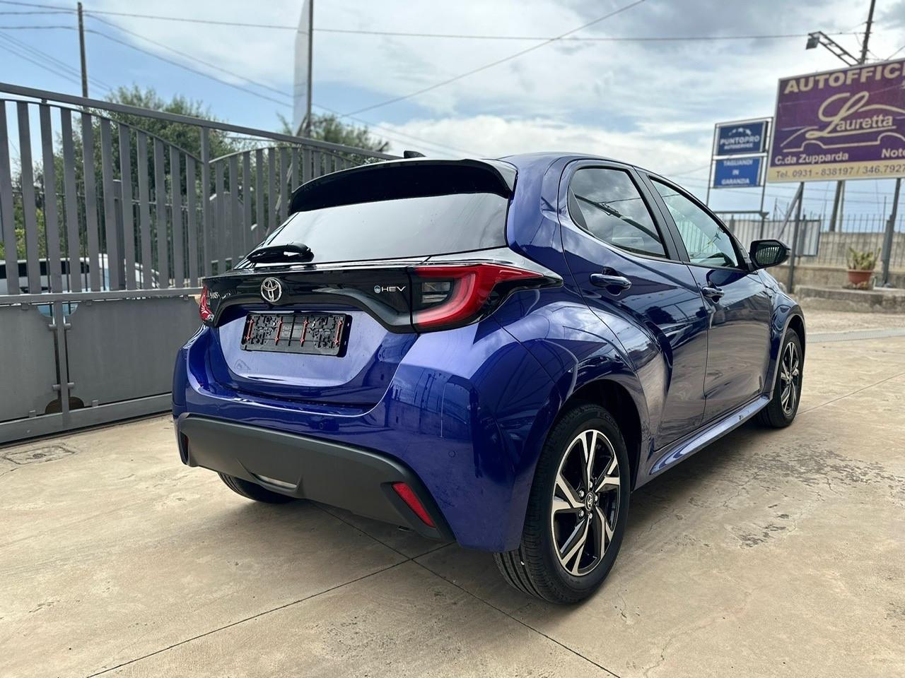 Toyota Yaris 1.5 Hybrid 5 porte Trend