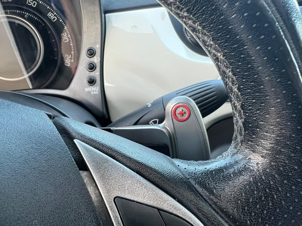 Abarth 500 C 1.4 Turbo T-Jet MTA Bicolore