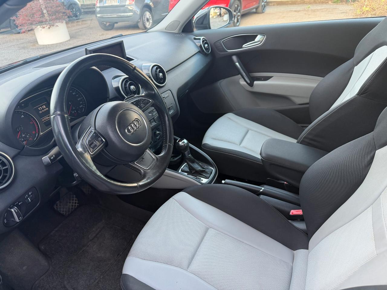 Audi A1 1.6 TDI S tronic Ambition