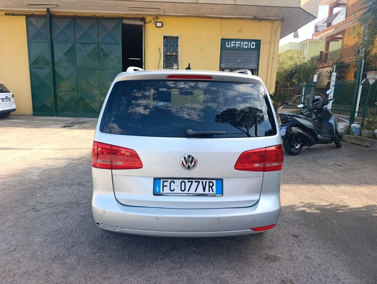 Volkswagen Touran 1.6 TDI Comfortline 2016