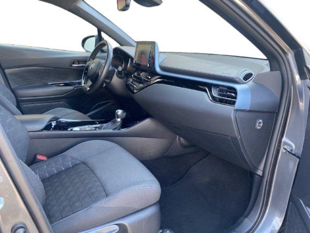 TOYOTA C-HR 1.8 Hybrid E-CVT Trend