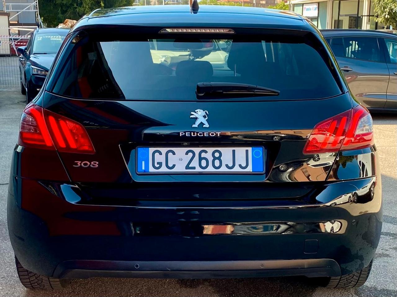 Peugeot 308 BlueHDi 130 S&S EAT8 GT Line
