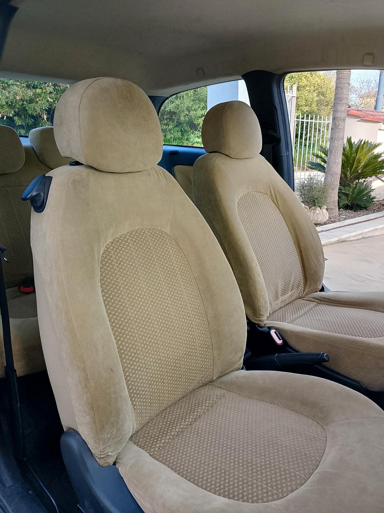 Lancia Ypsilon 1.2 Argento