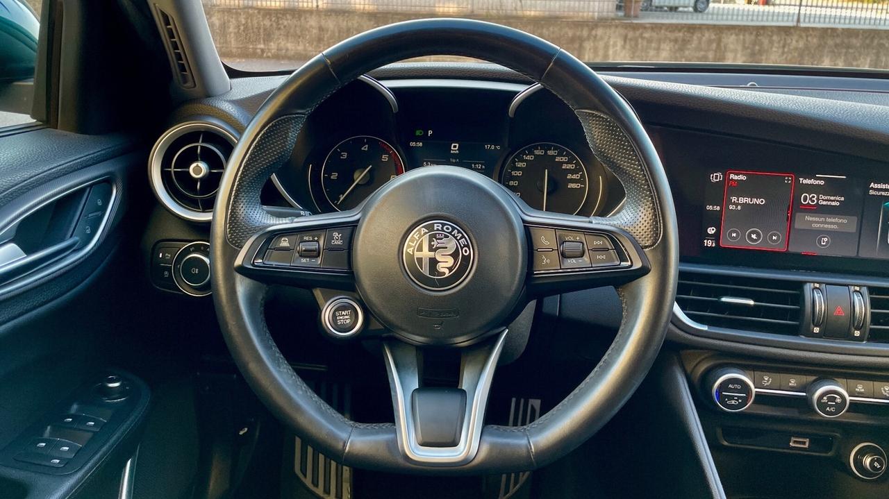 ALFA ROMEO GIULIA 2.2 TURBODIESEL SPRINT 190CV - FULL LED, PELLE, CAR PLAY
