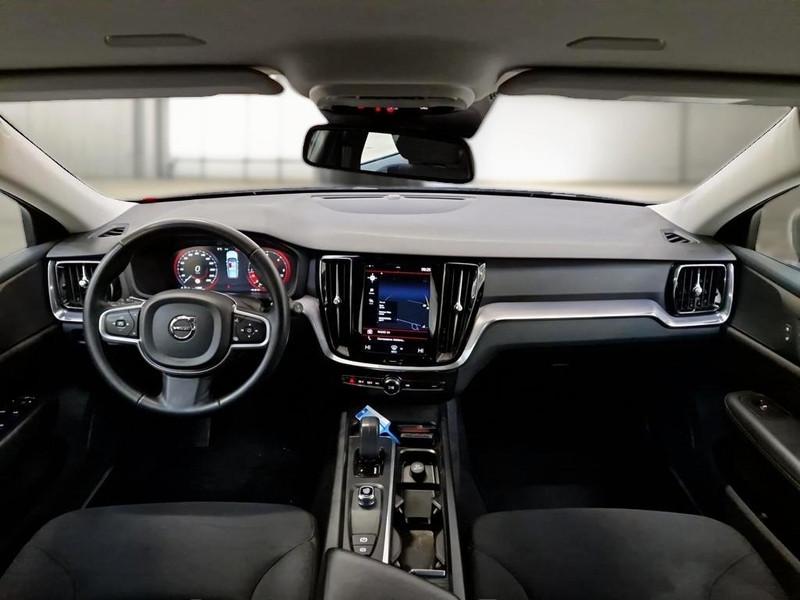 VOLVO V60 B4 D AUTOM. MOMENTUM BUSINESS 5 PORTE STATION WAGON