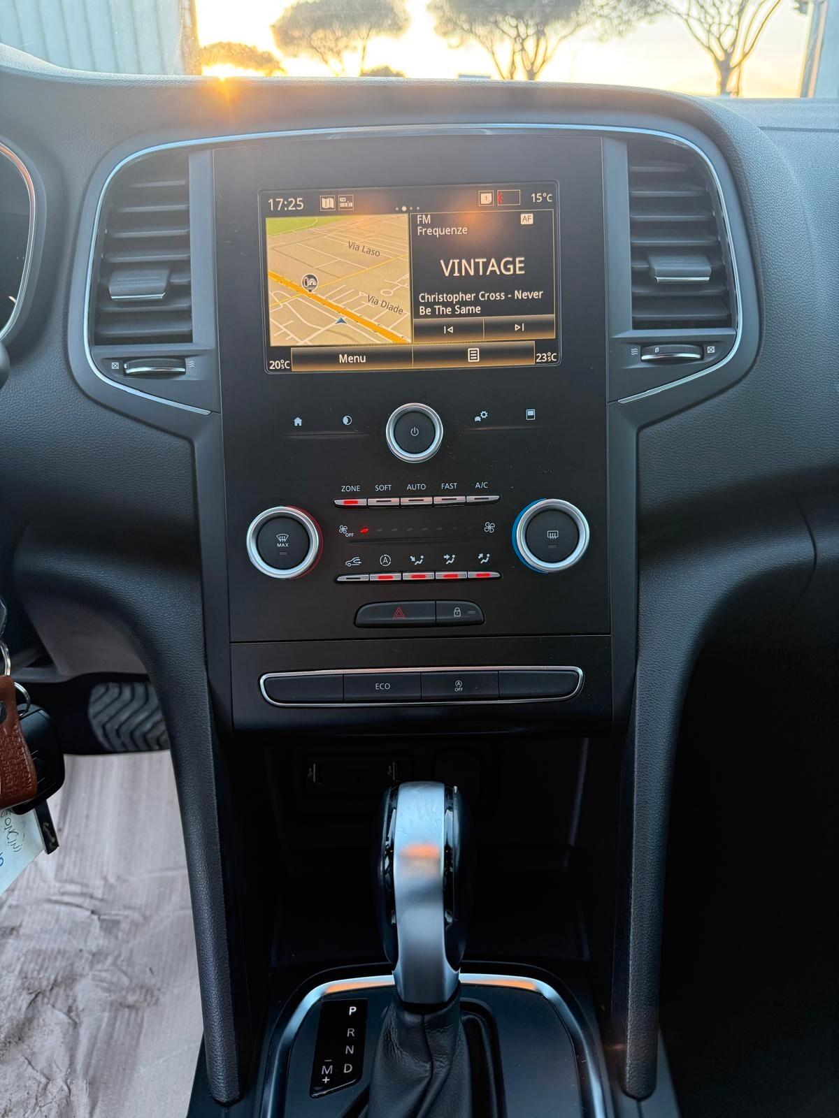 Renault Megane Mégane dCi 8V 110 CV EDC Energy Intens