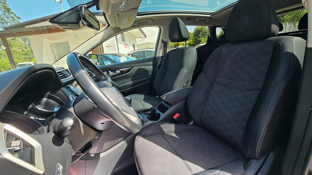Nissan Qashqai 1.5 dCi Tekna