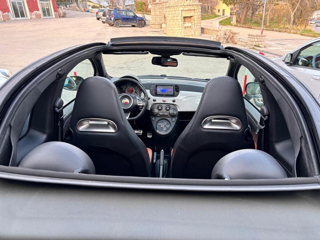 Abarth 500 C 1.4 Turbo T-Jet MTA Bicolore