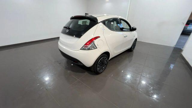 LANCIA Ypsilon 1.0 FireFly 5 porte S&S Hybrid Oro #Clima.Auto