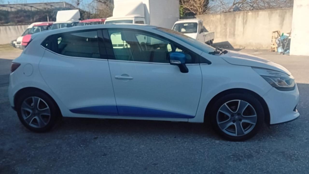 Renault clio 1.5 dci/75 cv-full-2015