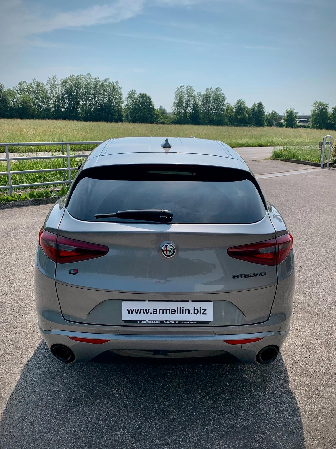 Alfa Romeo Stelvio 2.2 Turbodiesel 210 CV AT8 Q4 Veloce