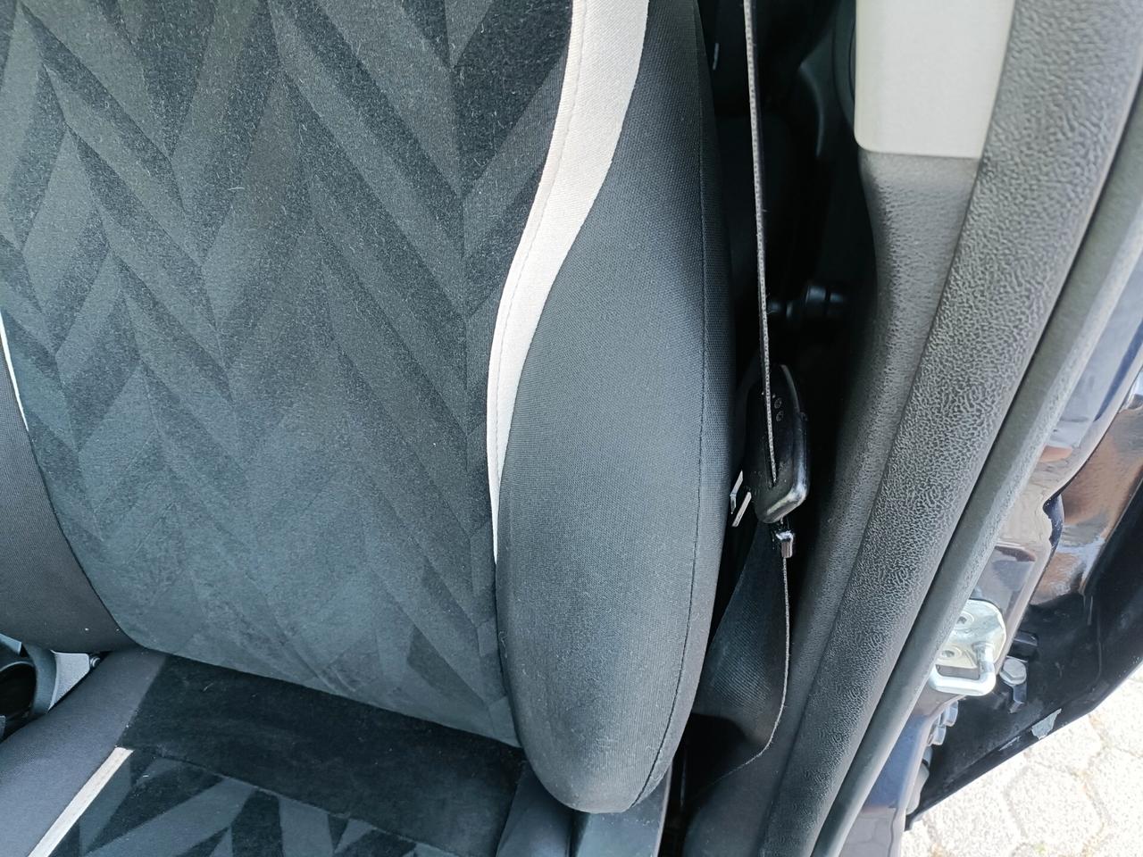 Lancia Ypsilon 1.2 69 CV 5 porte Gold