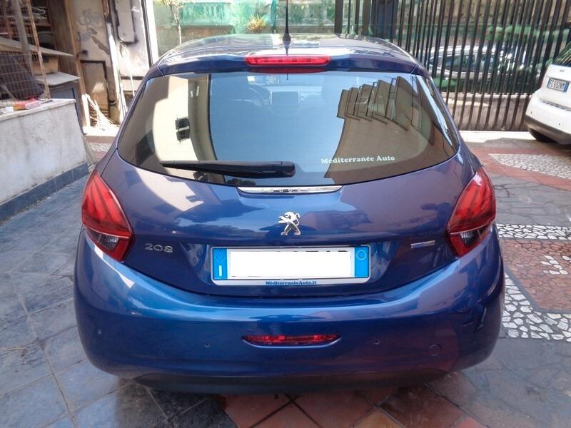 Peugeot 208 PureTech 82 5 porte Allure