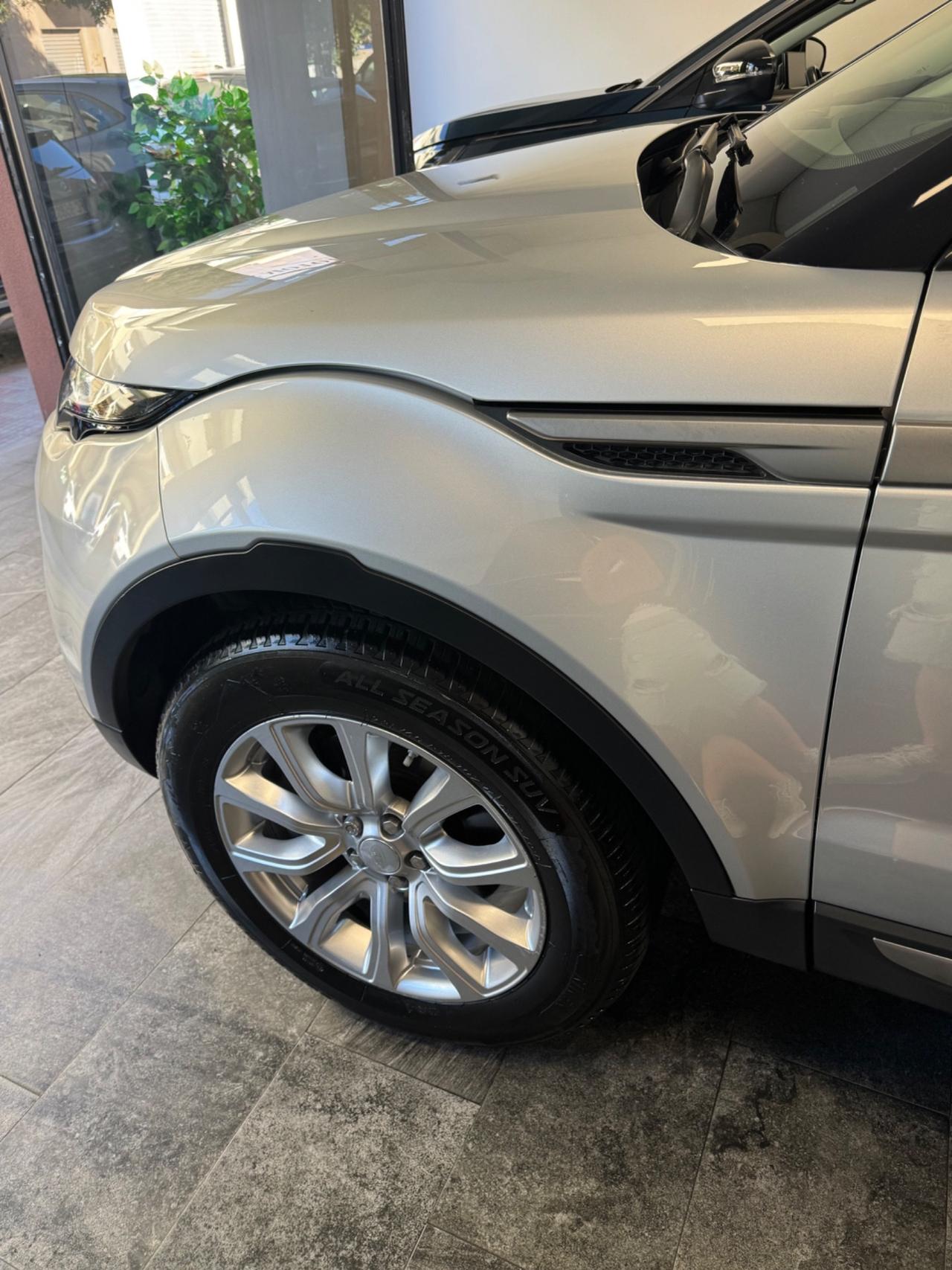 Range Rover Evoque 2.0 TD4 150 CV HSE Finanziabile