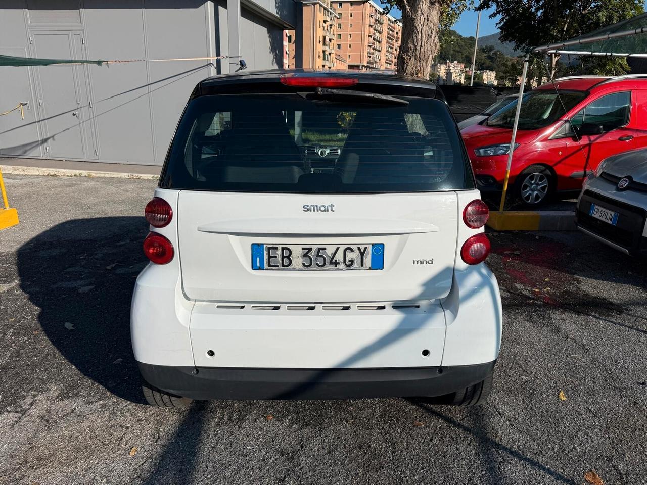Smart ForTwo 1000 52 kW MHD coupé pure
