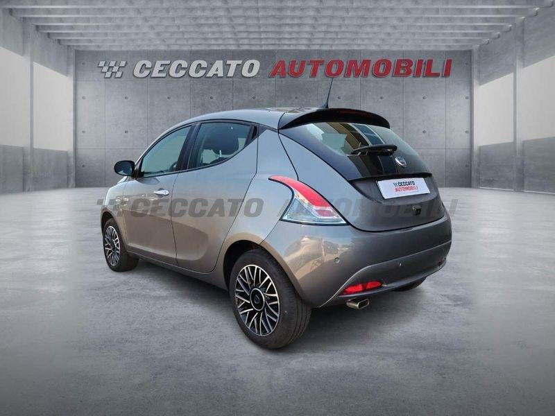 Lancia Ypsilon Ypsilon 1.0 firefly hybrid Platino s&s 70cv
