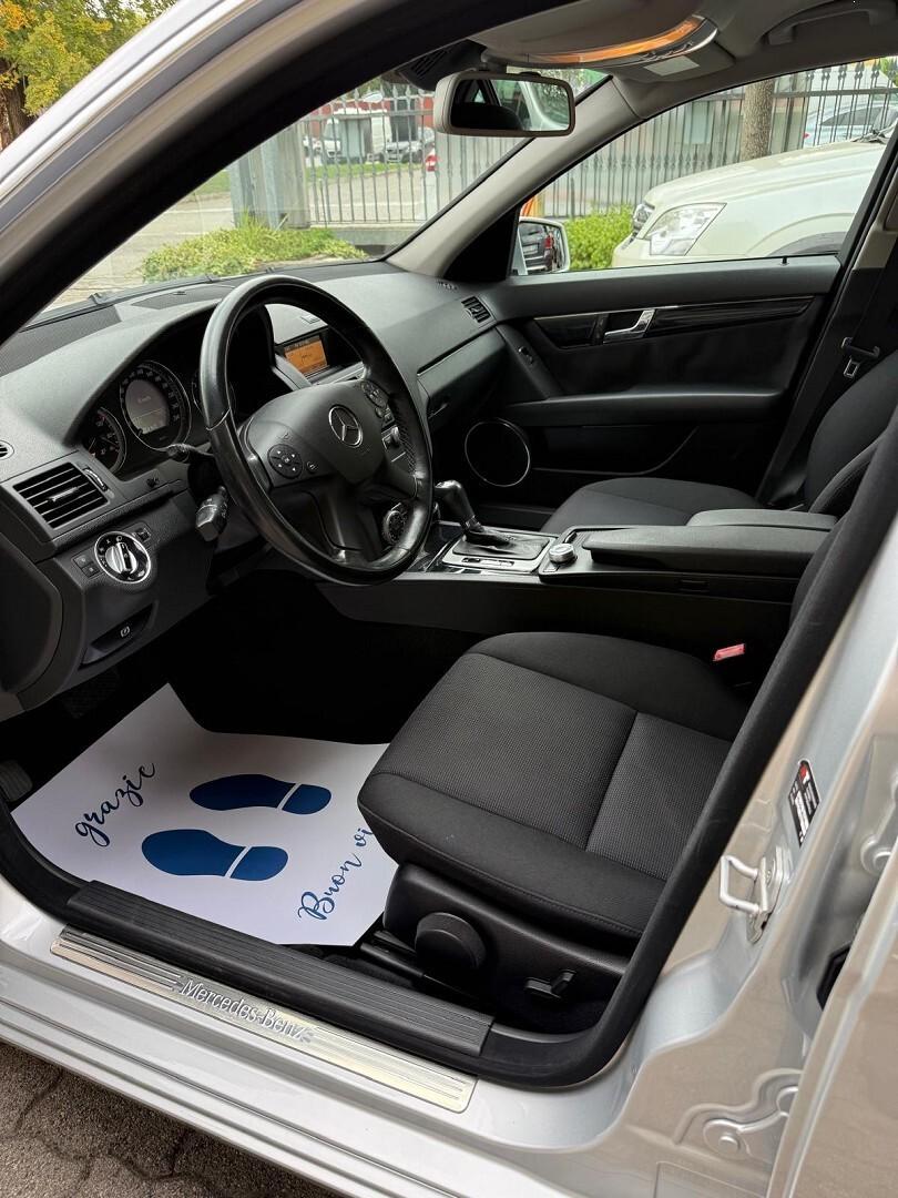Mercedes-benz C 220 CDI BlueEFFICIENCY Avantgarde