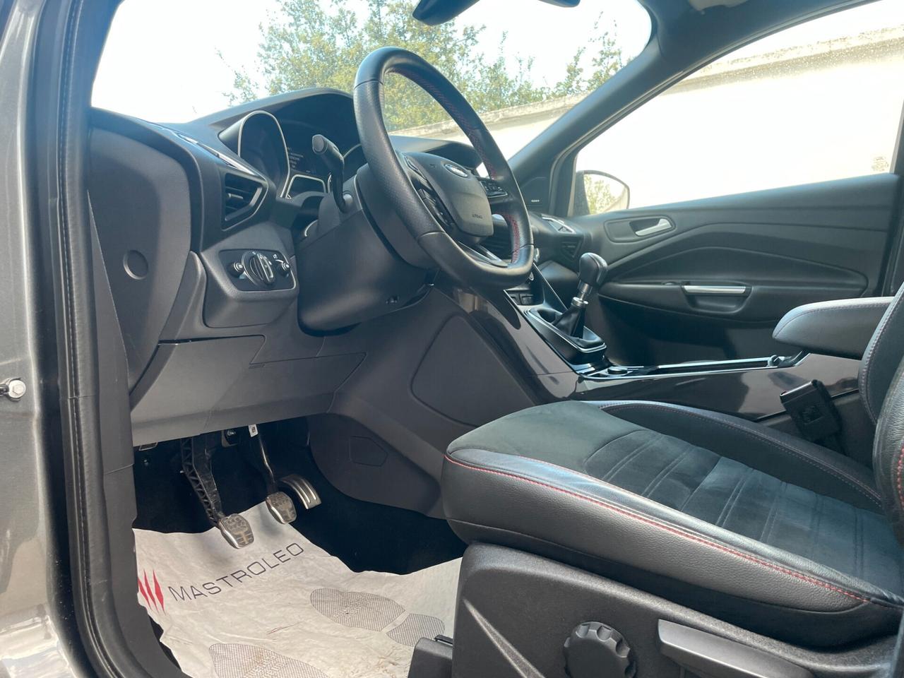 Ford Kuga 2.0 TDCI 120 CV S&S 2WD ST-Line
