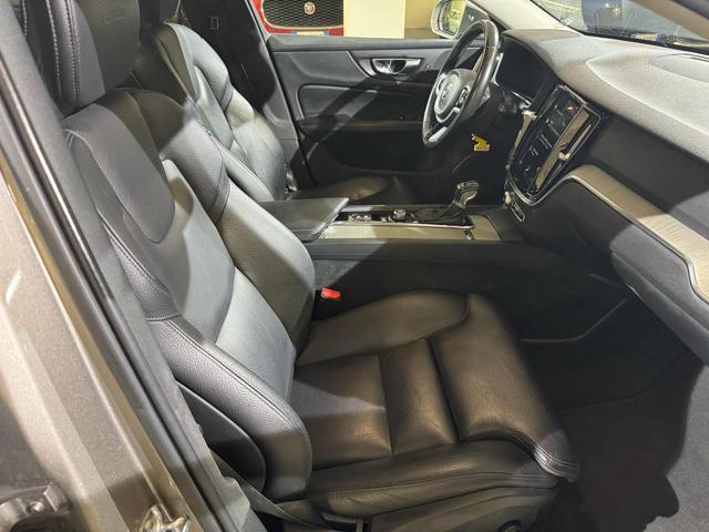 VOLVO V60 D3 Geartronic R-design