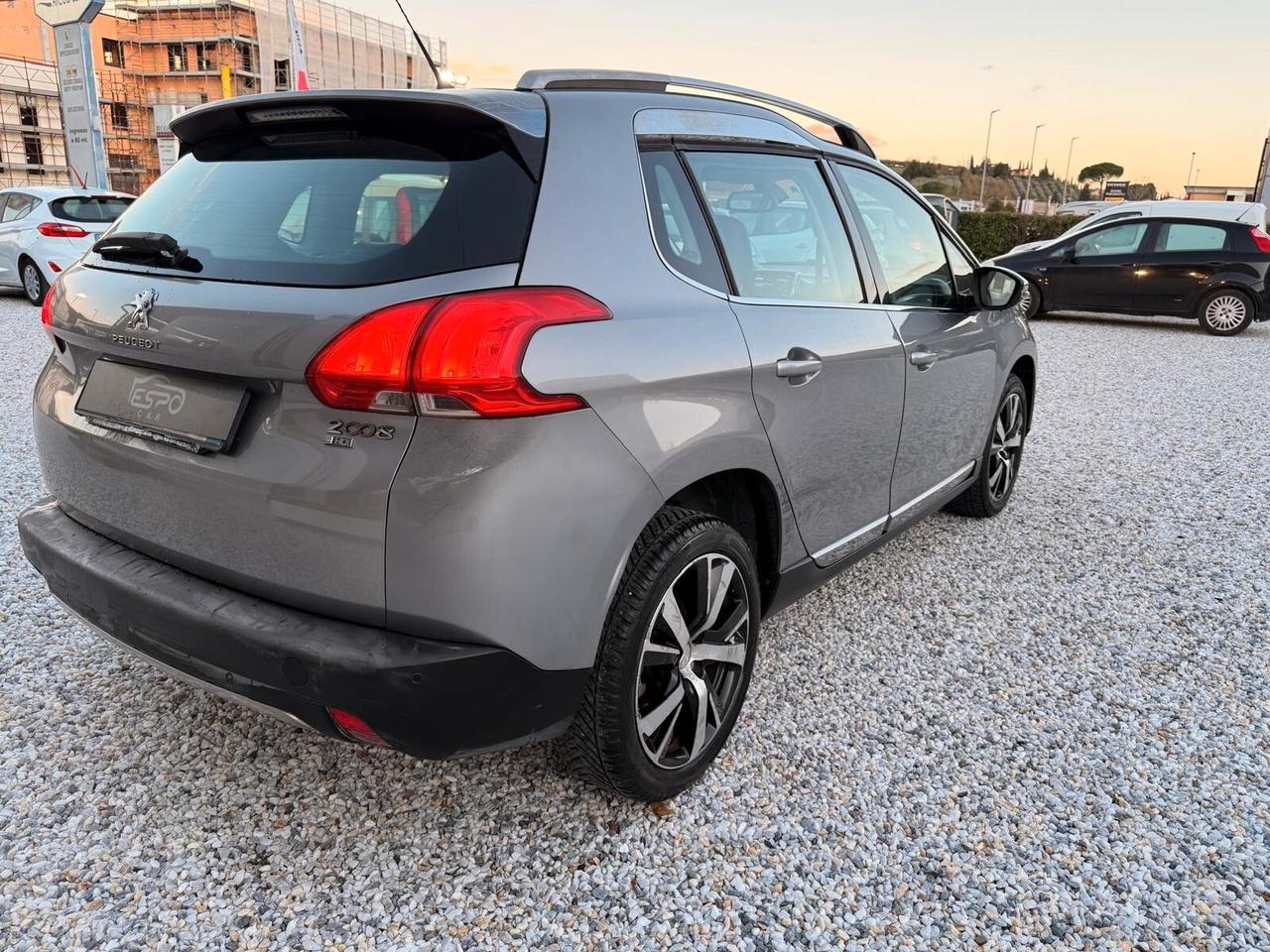 Peugeot 2008 1.6 e-HDi 115 CV Stop&Start Allure