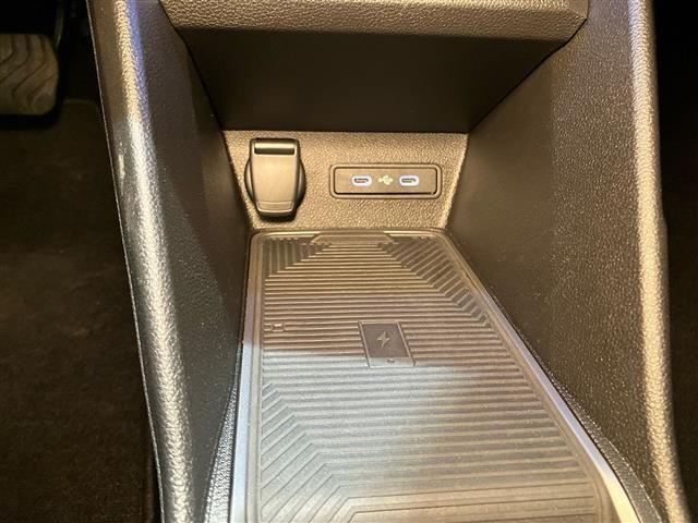 RENAULT Other Renault 4 E-Tech Iconic comfort range 150cv