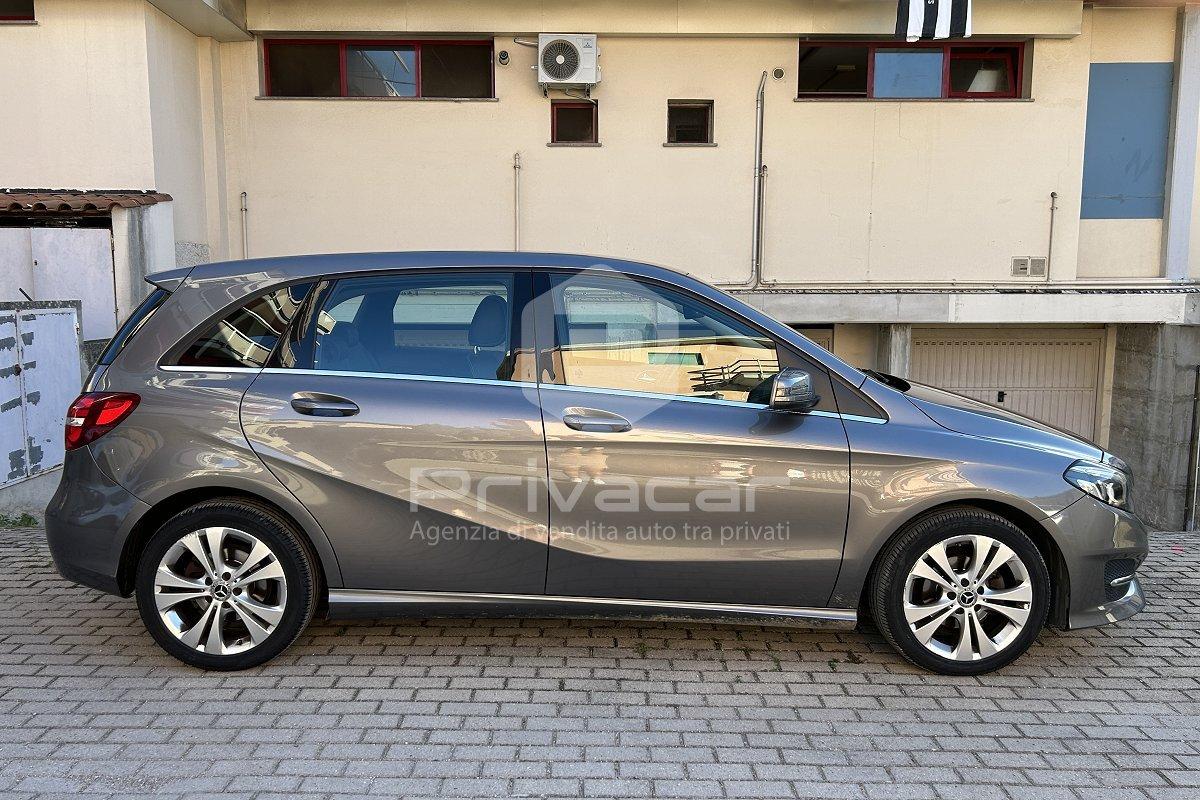 MERCEDES B 180 d Automatic Premium