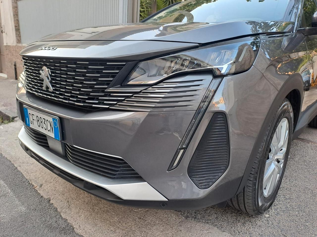 Peugeot 3008 HDi 130 cv tagliandata