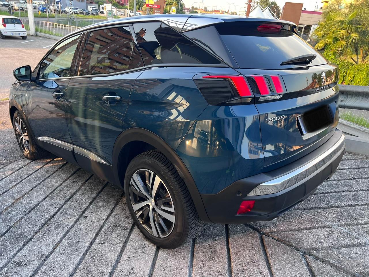 Peugeot 3008 BlueHDi 130 S&S EAT8 GT