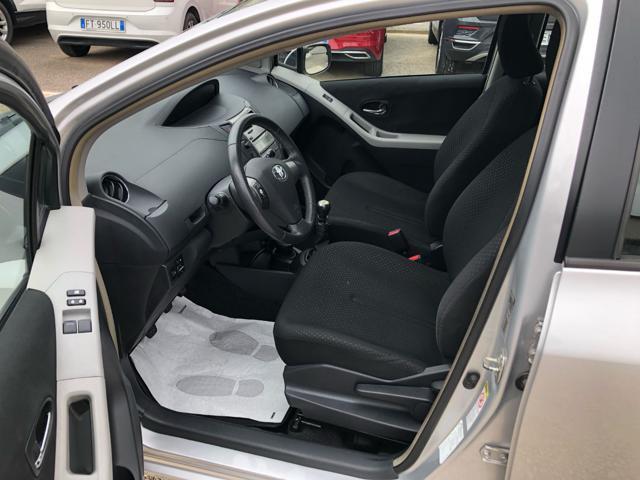 TOYOTA Yaris 1.3 5 porte Sol OK NEOPATENTATI