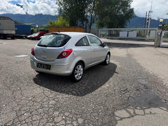 Opel Corsa 1.2 3 porte Easytronic Enjoy