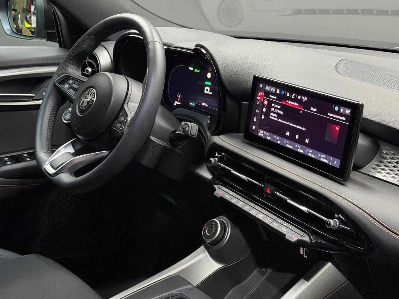 Alfa Romeo Tonale 1.3 phev Sprint Q4 280cv at6