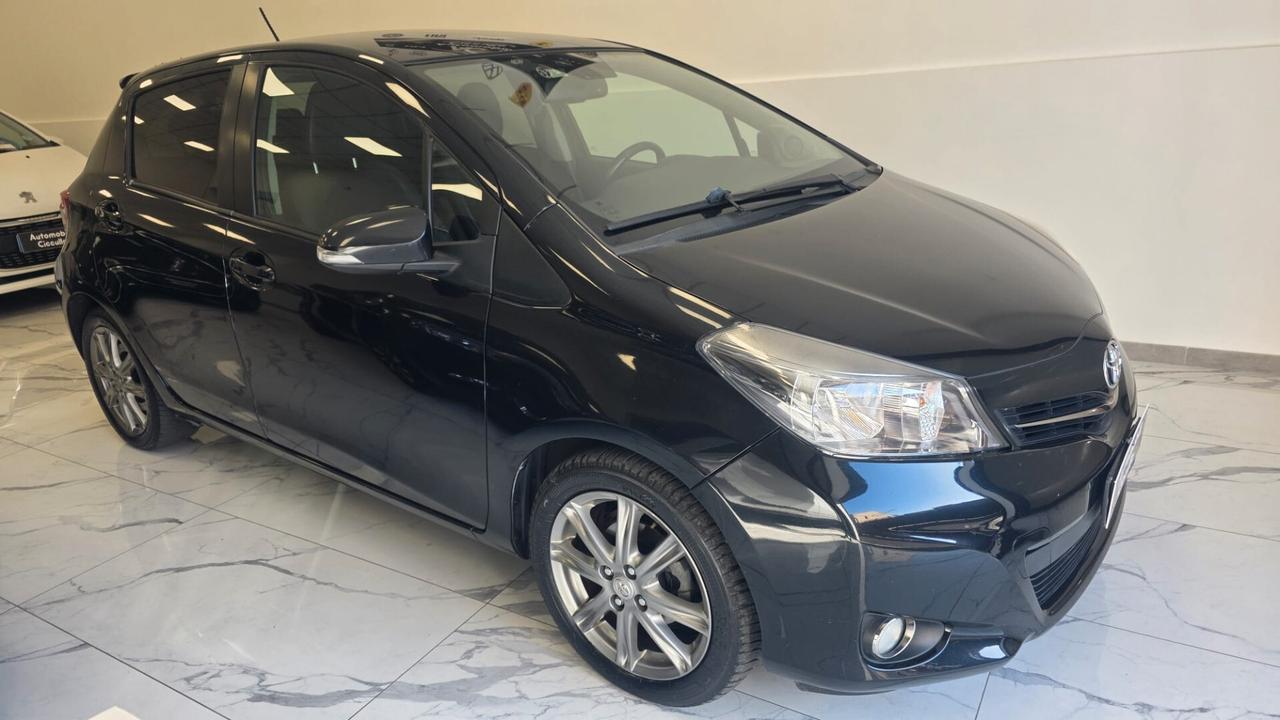 Toyota Yaris 1.4 D-4D 5 porte Lounge
