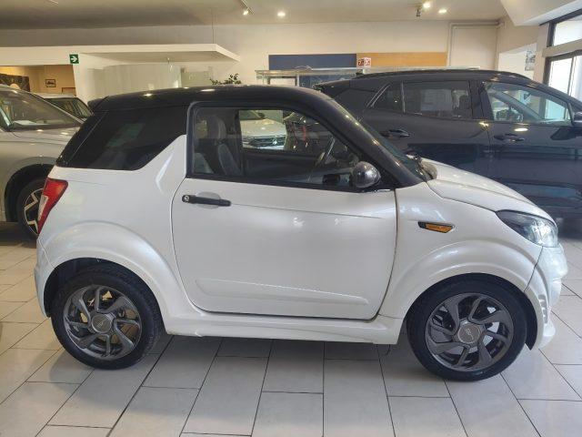 LIGIER JS 50 Progress Patentino AM Retrocamera Bluetooth