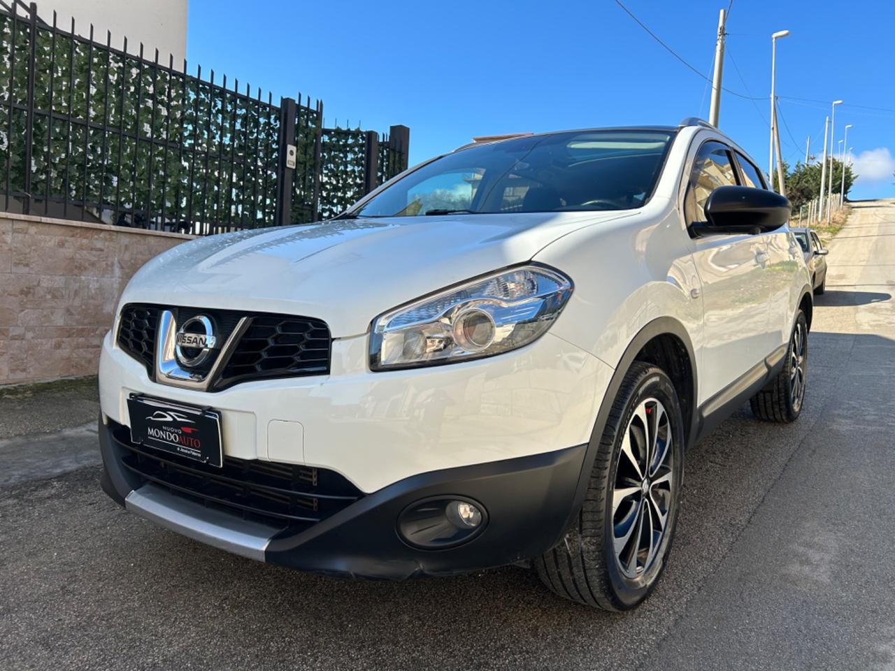 Nissan Qashqai 1.6 dCi DPF 360