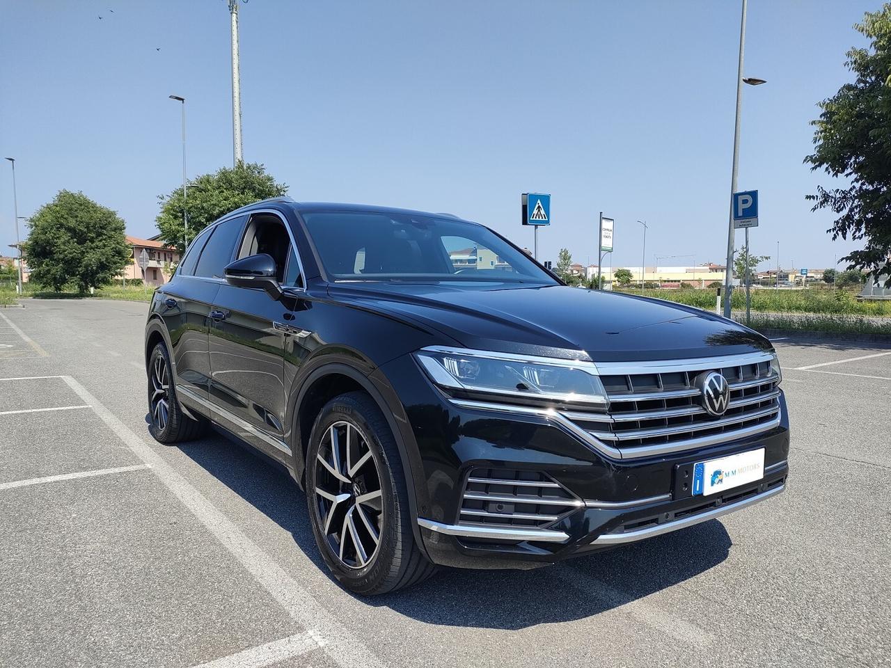 VOLKSWAGEN Touareg 3.0 V6 tdi Elegance 286cv tiptronic