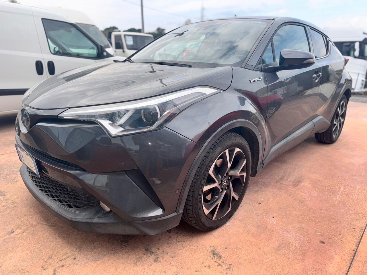 Toyota C-HR 1.8 Hybrid E-CVT