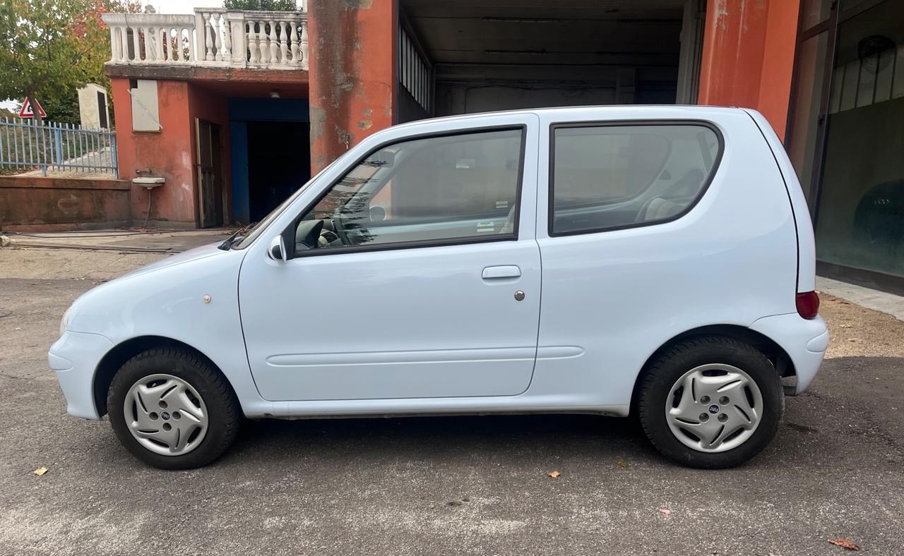 Fiat 600 1.1 Active-solo km 19800