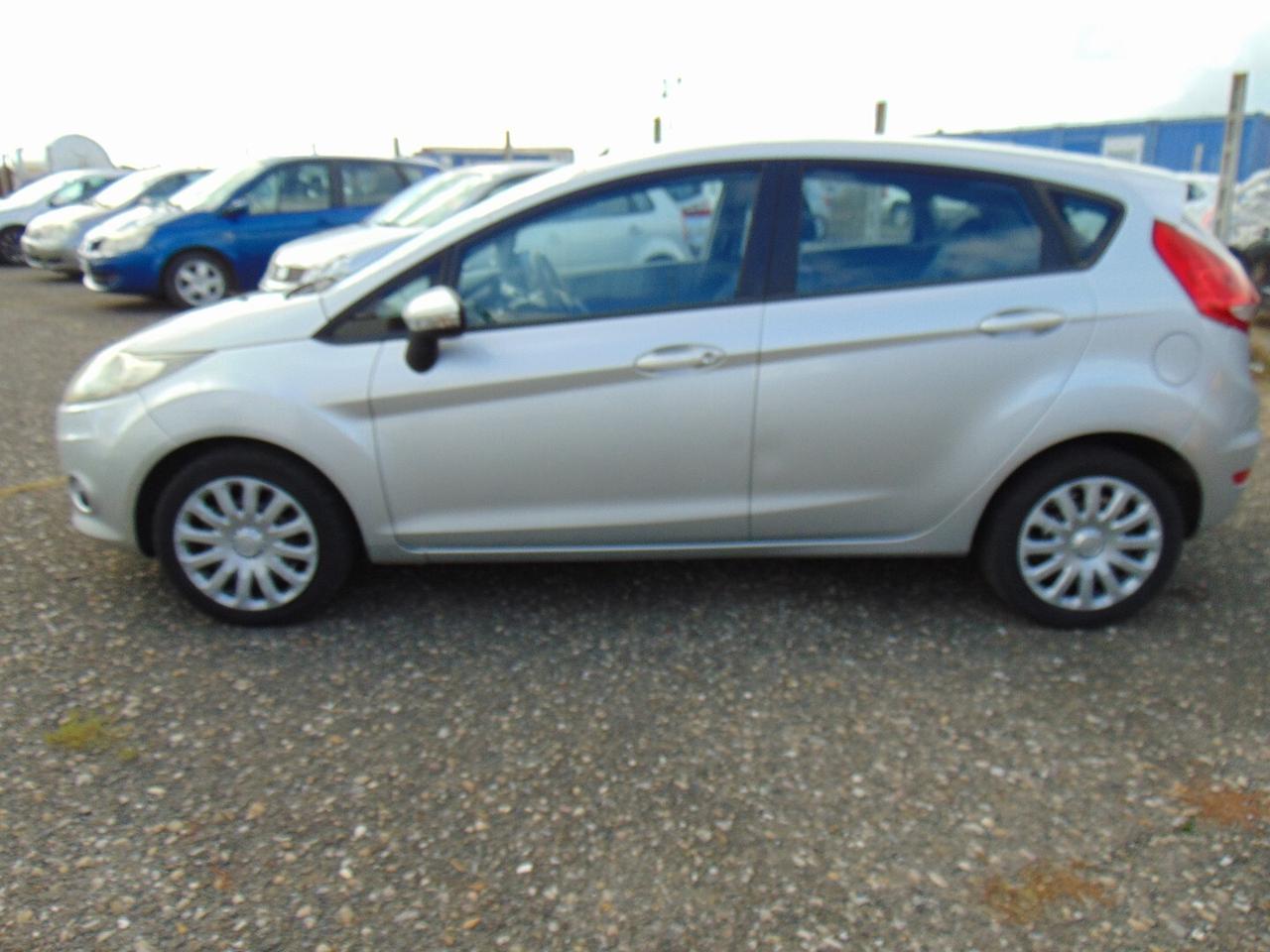 ford fiesta 1.4 disel del 2010