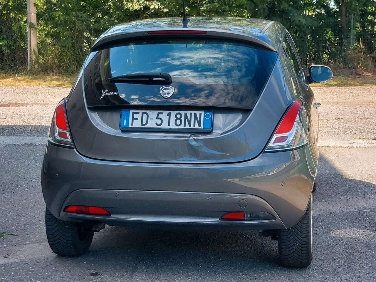 Lancia Ypsilon 1.2 benzina 69 CV 5 porte Gold