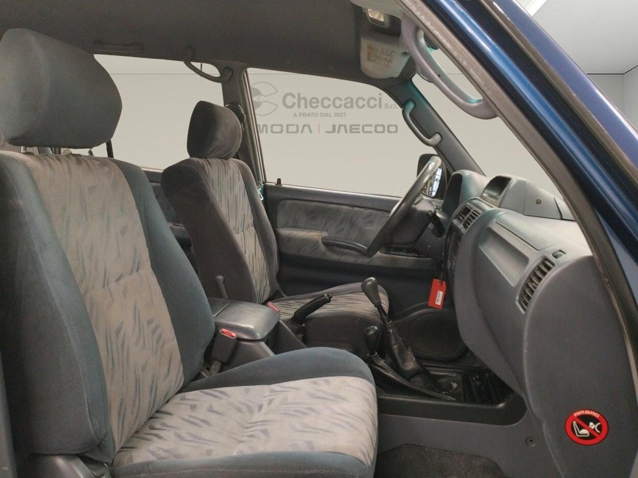 Toyota Land Cruiser * 7 POSTI * kdj95 5p 3.0 GX