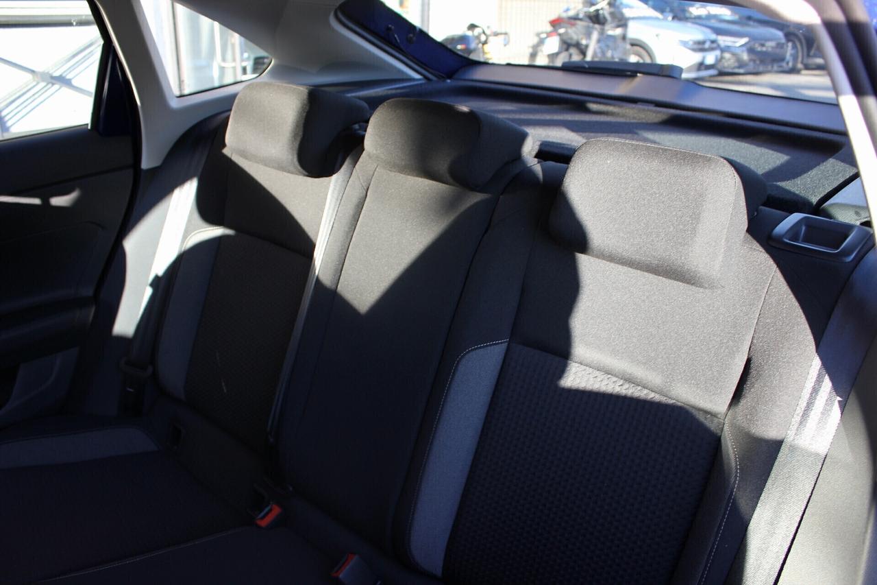 Volkswagen Taigo Life 1.0 TSI NAVY CLIMA AUTO BI-ZONA