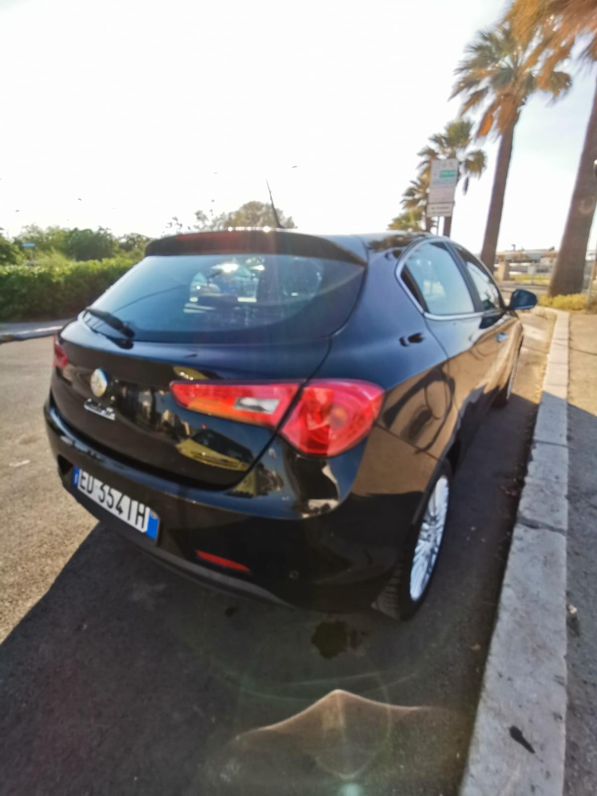 Alfa Romeo Giulietta 1.6 JTDm-2 105 CV Distinctive