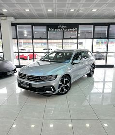 Volkswagen Passat 1.4 GTE DSG Plug-In-Hybrid CarPlay VirtualCockpit FullLed Finanz Garanzia