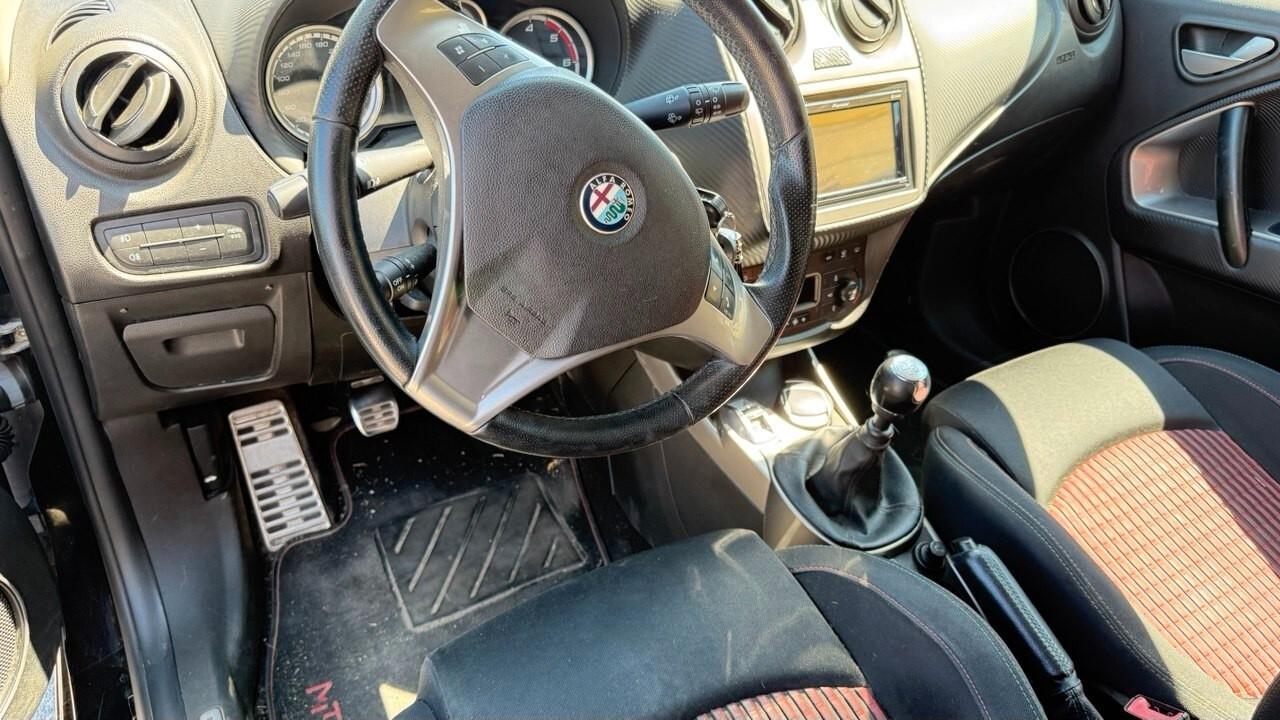 Alfa Romeo MiTo 1.6 JTDm 16V Distinctive Sport Pack