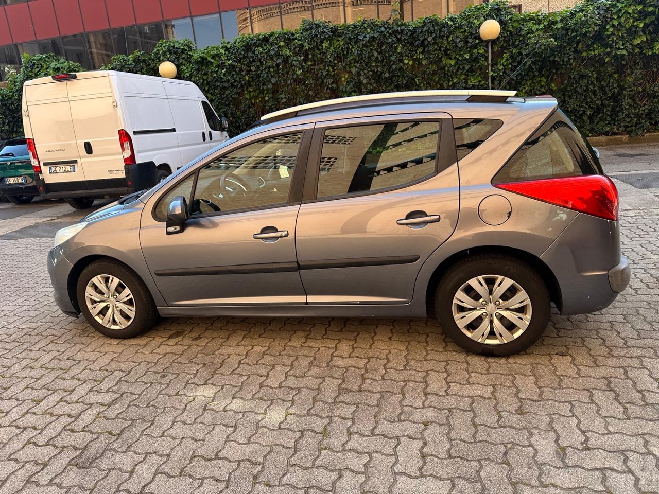 Peugeot 207 1.4 8V 75CV SW Energie Sport ECO GPL