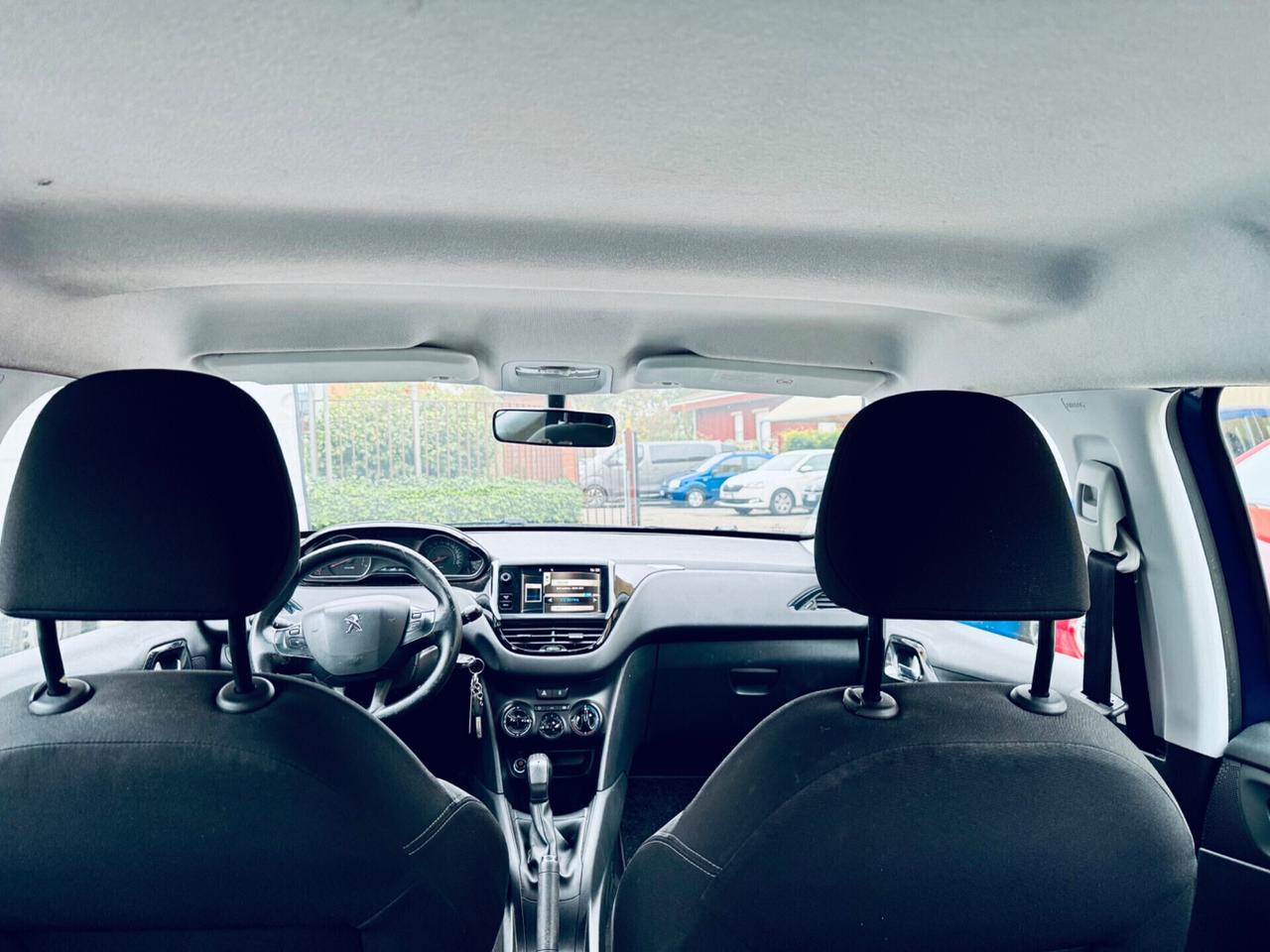 Peugeot 208 1.2 5porte Allure Ok Neopatentati