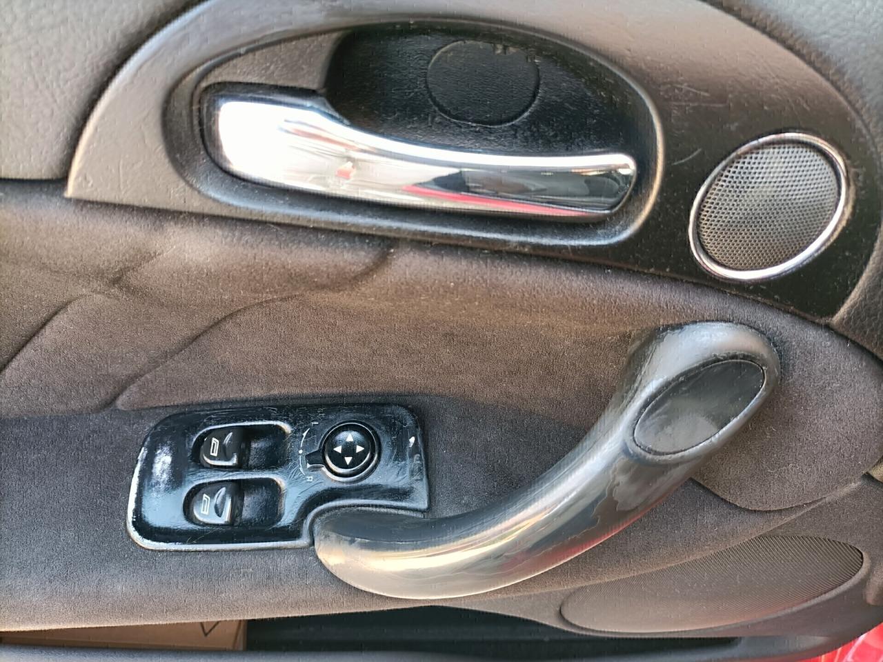 Alfa Romeo GT 1.9 JTDM 16V Distinctive