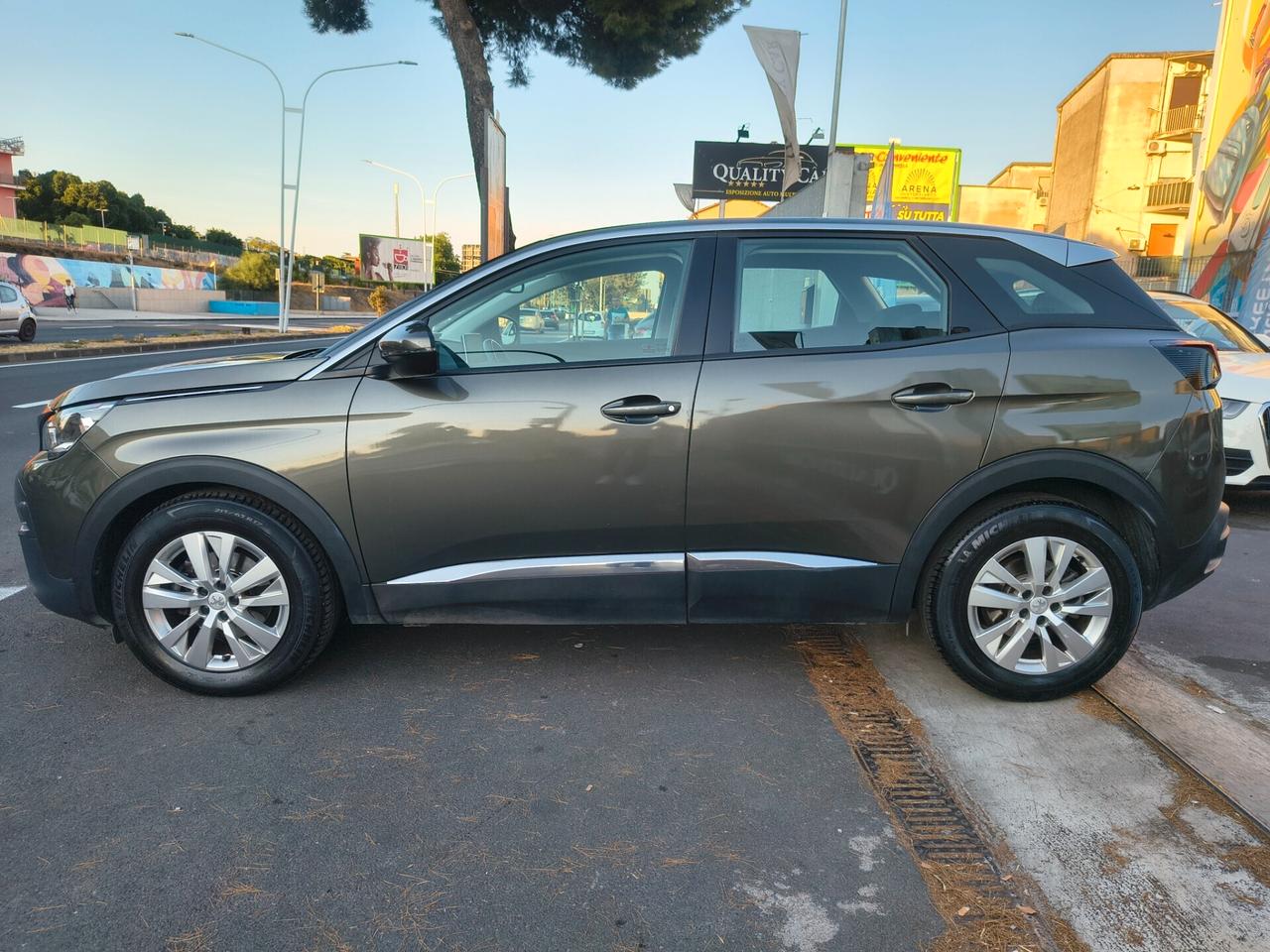 PEUGEOT 3008 SOLO 94.000 KM 1.5 DIESEL ANNO 2019