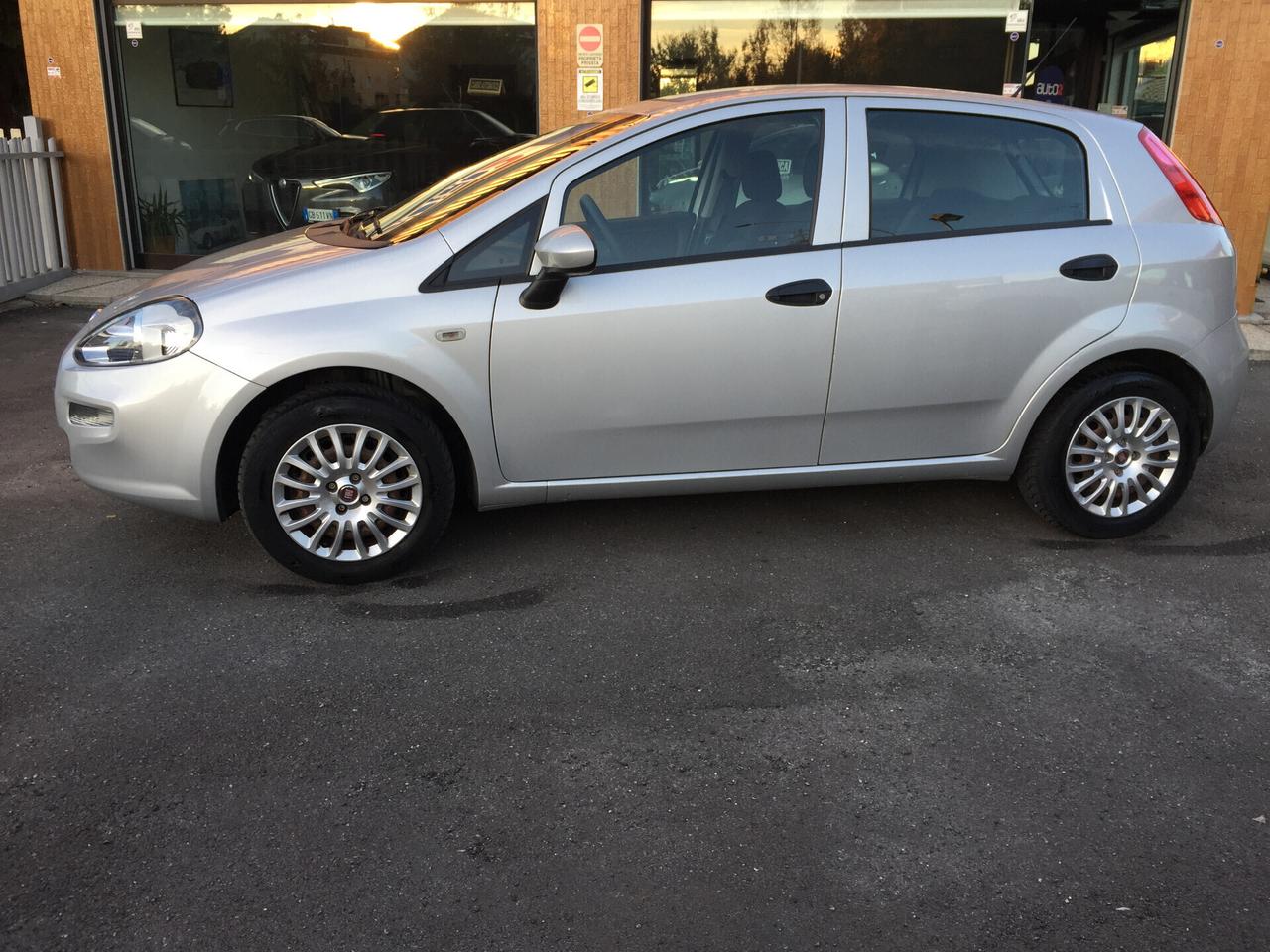 Fiat Punto 1.3 MJT II 75 CV 5 porte Street X NEOPATENTATI